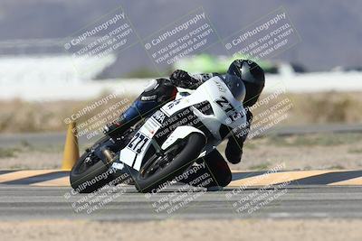 media/Oct-02-2025-Racers Edge (Thu) [[2c91cb6ab3]]/2-A Group/Session 3-Turn 4 Part 2 (1145am)/